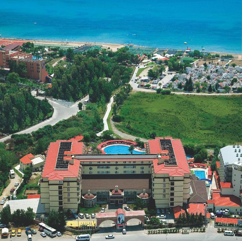 Nova Park Hotel Side Exterior foto