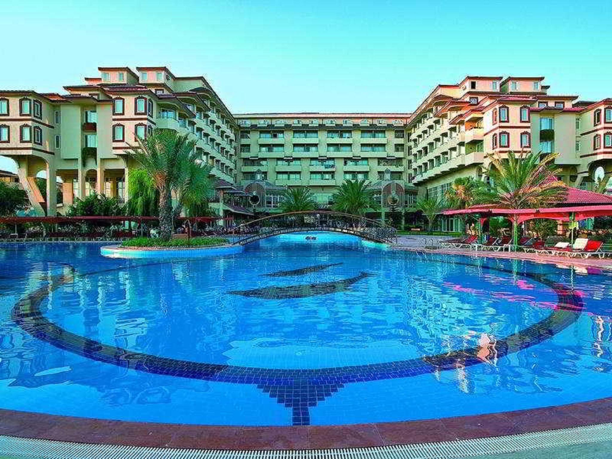 Nova Park Hotel Side Exterior foto